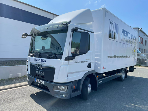 neuer LKW