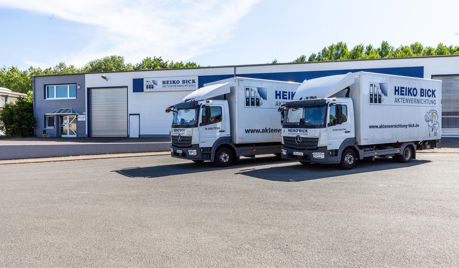 Nach DIN 66399 zertifizierter Entsorgungsfachbetrieb Heiko Bick Aktenvernichtung GmbH & Co. KG in Osnabrück. Ihr Ansprechpartner für Datenvernichtung, Festplattenvernichtung, Aktenvernichtung, Datenträgervernichtung, Behältersysteme zur Datenvernichtung & Entsorgung